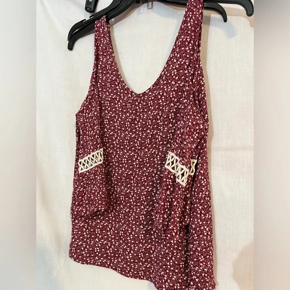 MOSSIMO COLD SHOULDER TOP EUC - Picture 3 of 7